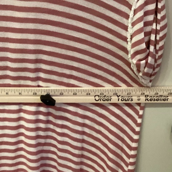 Jolt Pink Striped Hi Low Hem Knit Top XL Lightweight Lace Back Insert Soft Flowy - Picture 13 of 14
